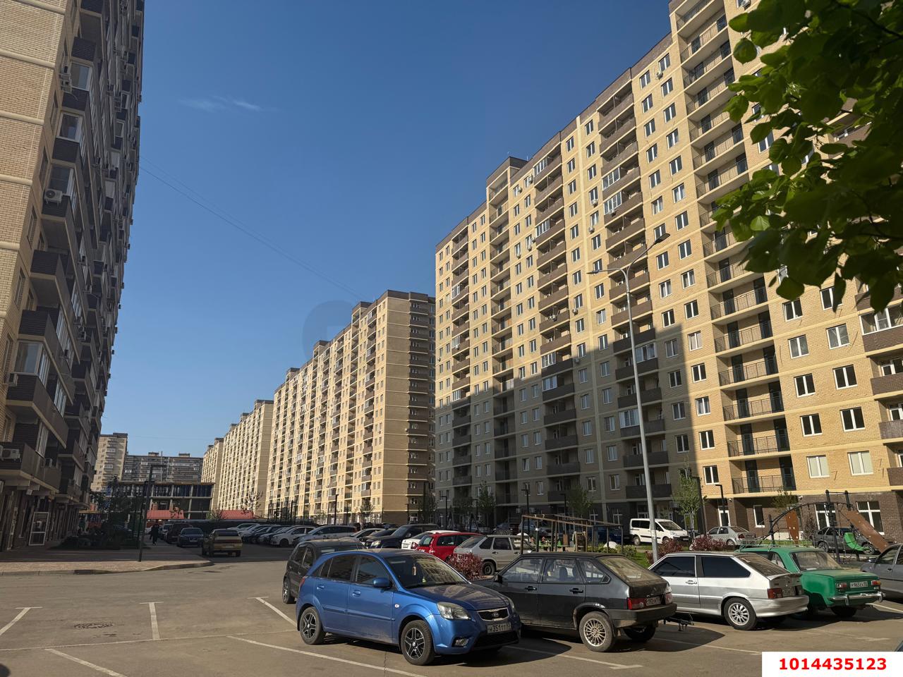 Фото №4: Торговое помещение 54 м² - Краснодар, жилой комплекс Дыхание, ул. Лётчика Позднякова, 2