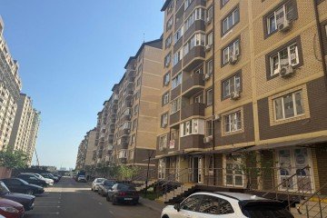 Фото №5: Торговое помещение 54 м² - Краснодар, мкр. жилой комплекс Дыхание, ул. Лётчика Позднякова, 2