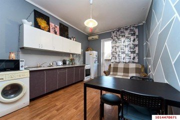 Фото №1: 2-комнатная квартира 85 м² - Краснодар, мкр. Завод Измерительных Приборов, ул. Зиповская, 3/3