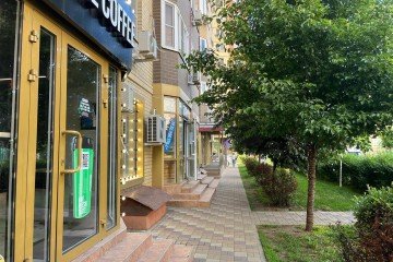 Фото №2: Торговое помещение 72 м² - Краснодар, мкр. 3-й квартал, ул. имени Героя Николая Шевелёва, 1