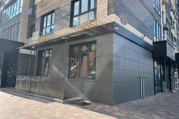 Фото №2: Торговое помещение 64 м² - Краснодар, мкр. 7-й квартал, ул. имени Героя Николая Шевелёва, 13