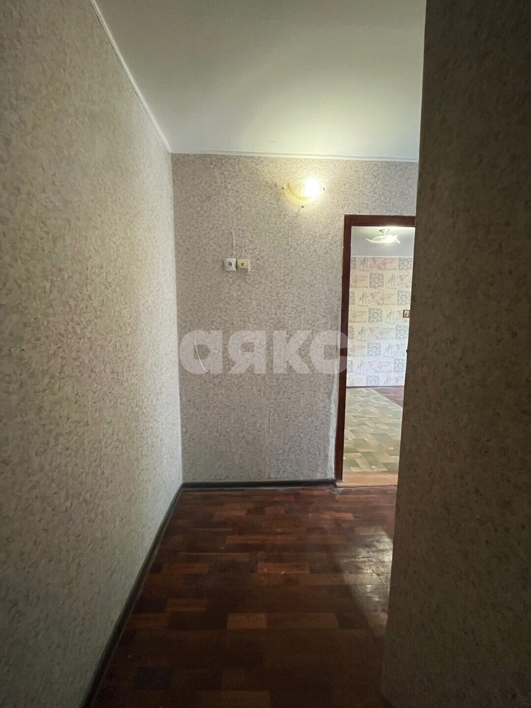 Фото №4: 1-комнатная квартира <span class="whitespace-nowrap">30 м²</span>, <span class="whitespace-nowrap">1/5 эт.</span> - Мариуполь, р. Кальмиусский, пр-кт Металлургов, 221
