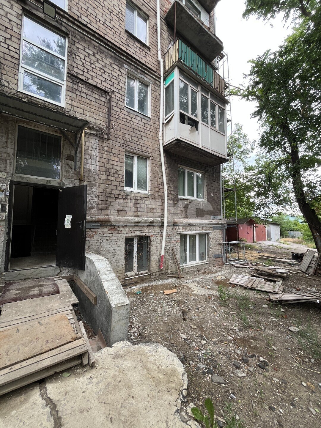 Фото №10: 1-комнатная квартира <span class="whitespace-nowrap">30 м²</span>, <span class="whitespace-nowrap">1/5 эт.</span> - Мариуполь, р. Кальмиусский, пр-кт Металлургов, 221