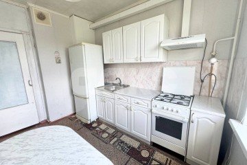 Фото №1: 3-комнатная квартира 66 м² - Нижнекамск, мкр. 10-й, пр-кт Вахитова, 4