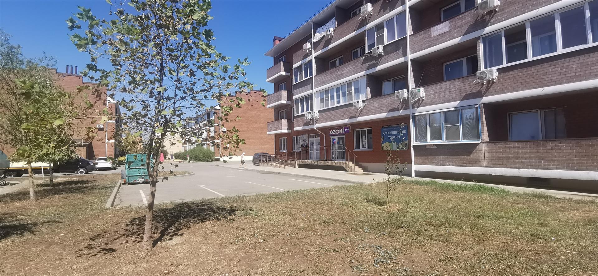 Фото №10: Коммерция 113 м² - Краснодар, Прикубанский внутригородской округ, мкр. жилой комплекс Британия-2, ул. Генерала Петрова, 43/2