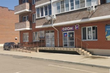 Фото №3: Торговое помещение 114 м² - Краснодар, мкр. жилой комплекс Британия-2, ул. Генерала Петрова, 43/2