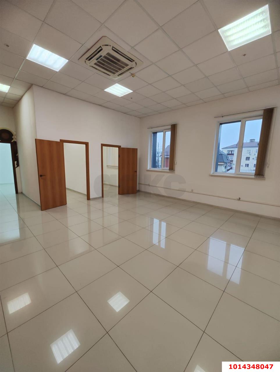 Фото №7: Офисное помещение <span class="whitespace-nowrap">129 м²</span>, <span class="whitespace-nowrap">2/12 эт.</span> - Краснодар, Центральный внутригородской округ, мкр. Покровка, ул. Северная, 490