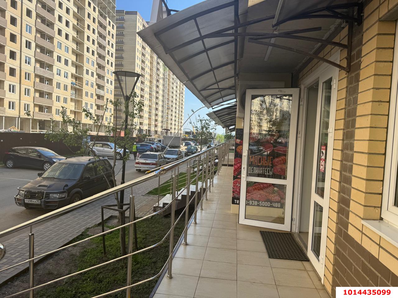 Фото №4: Торговое помещение 44 м² - Краснодар, жилой комплекс Дыхание, ул. Лётчика Позднякова, 2к8