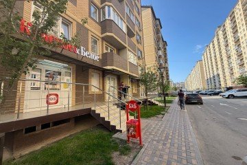 Фото №1: Торговое помещение 44 м² - Краснодар, мкр. жилой комплекс Дыхание, ул. Лётчика Позднякова, 2к8