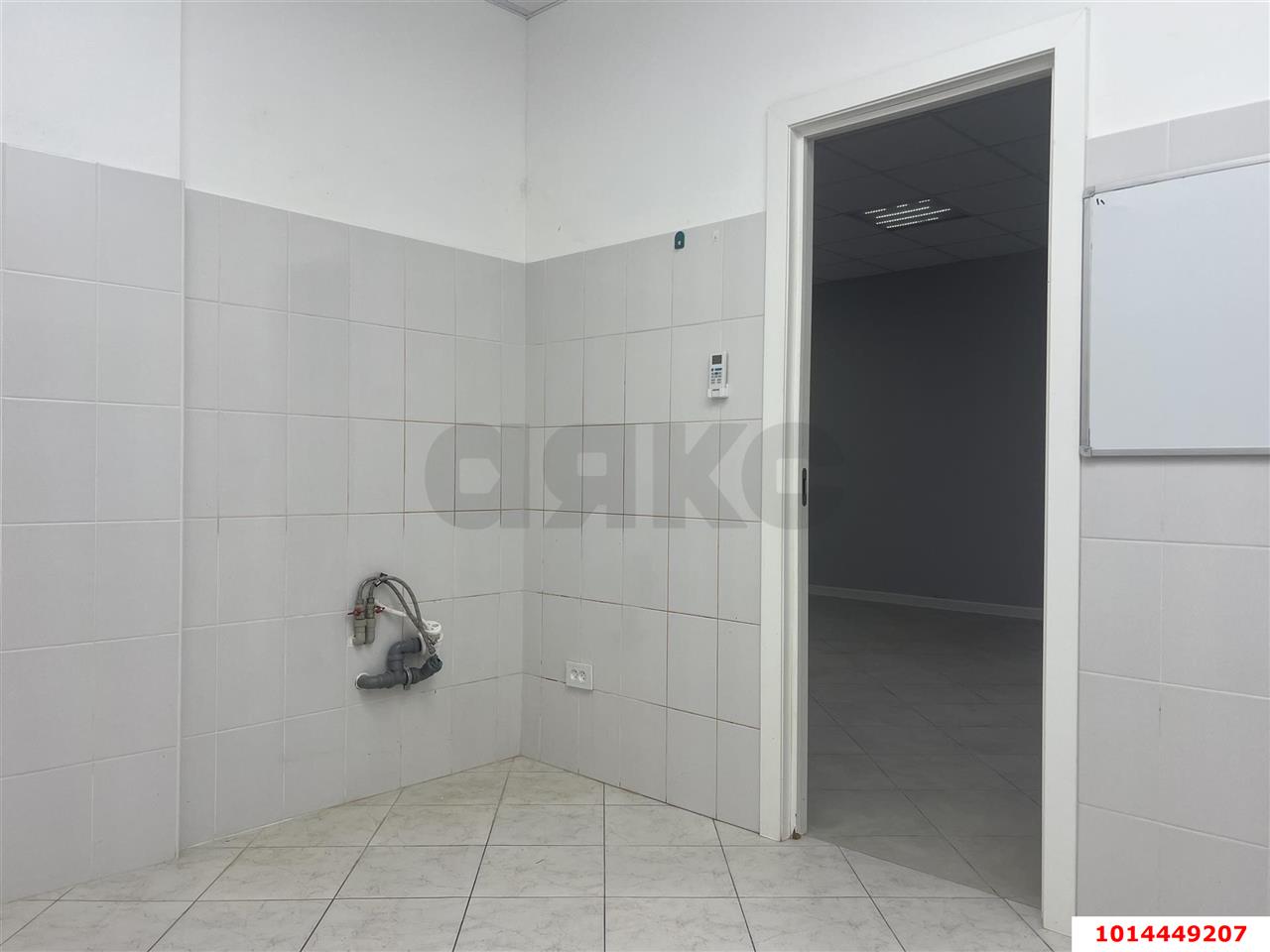 Фото №12: Торговое помещение 61 м² - Краснодар, жилой комплекс Керченский, ул. им. Героя Сарабеева В.И., 3/1