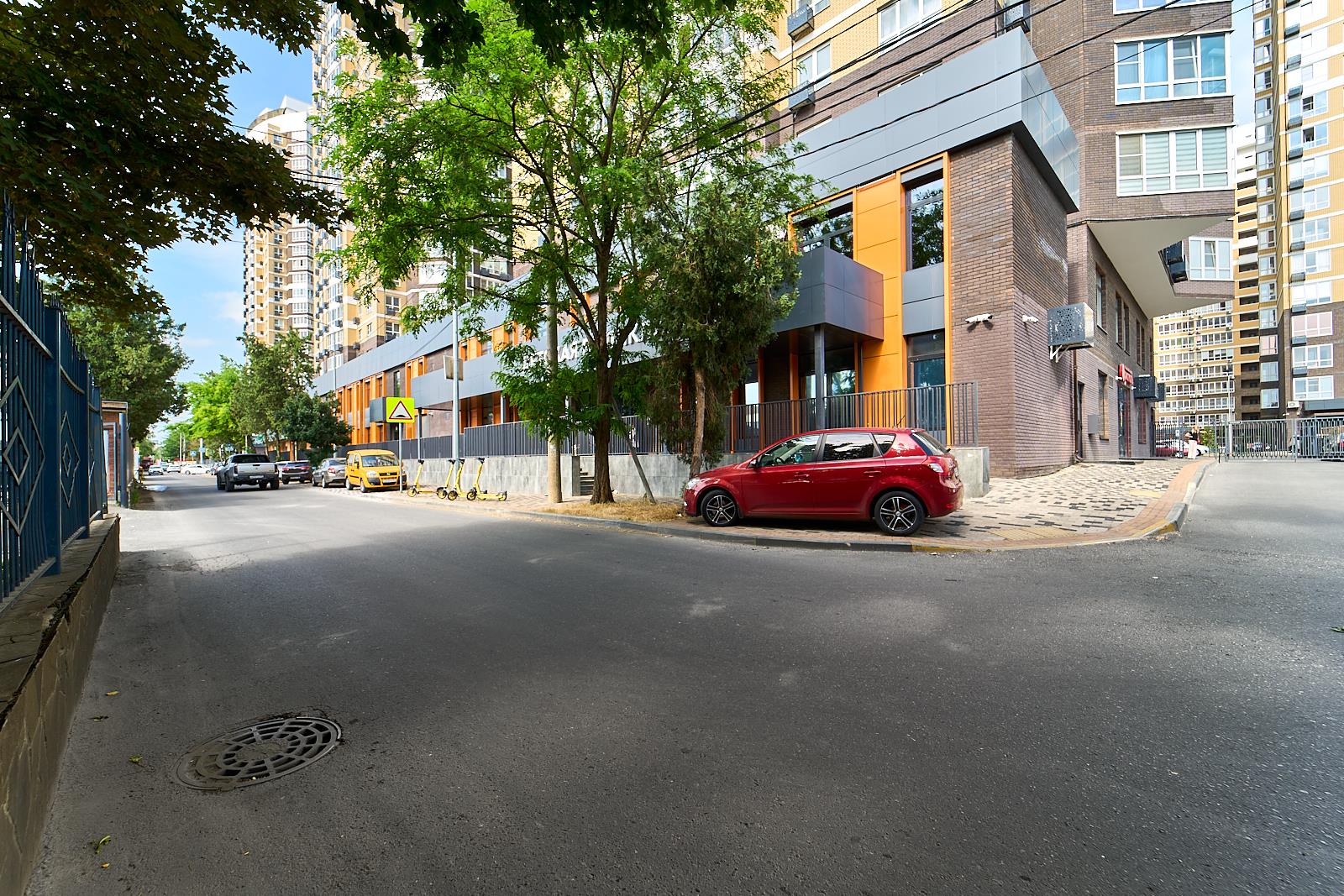 Фото №18: Коммерция 90 м² - Краснодар, Карасунский внутригородской округ, Хлопчато-бумажный Комбинат, мкр. жилой комплекс Элегант, ул. Сормовская, 1/3