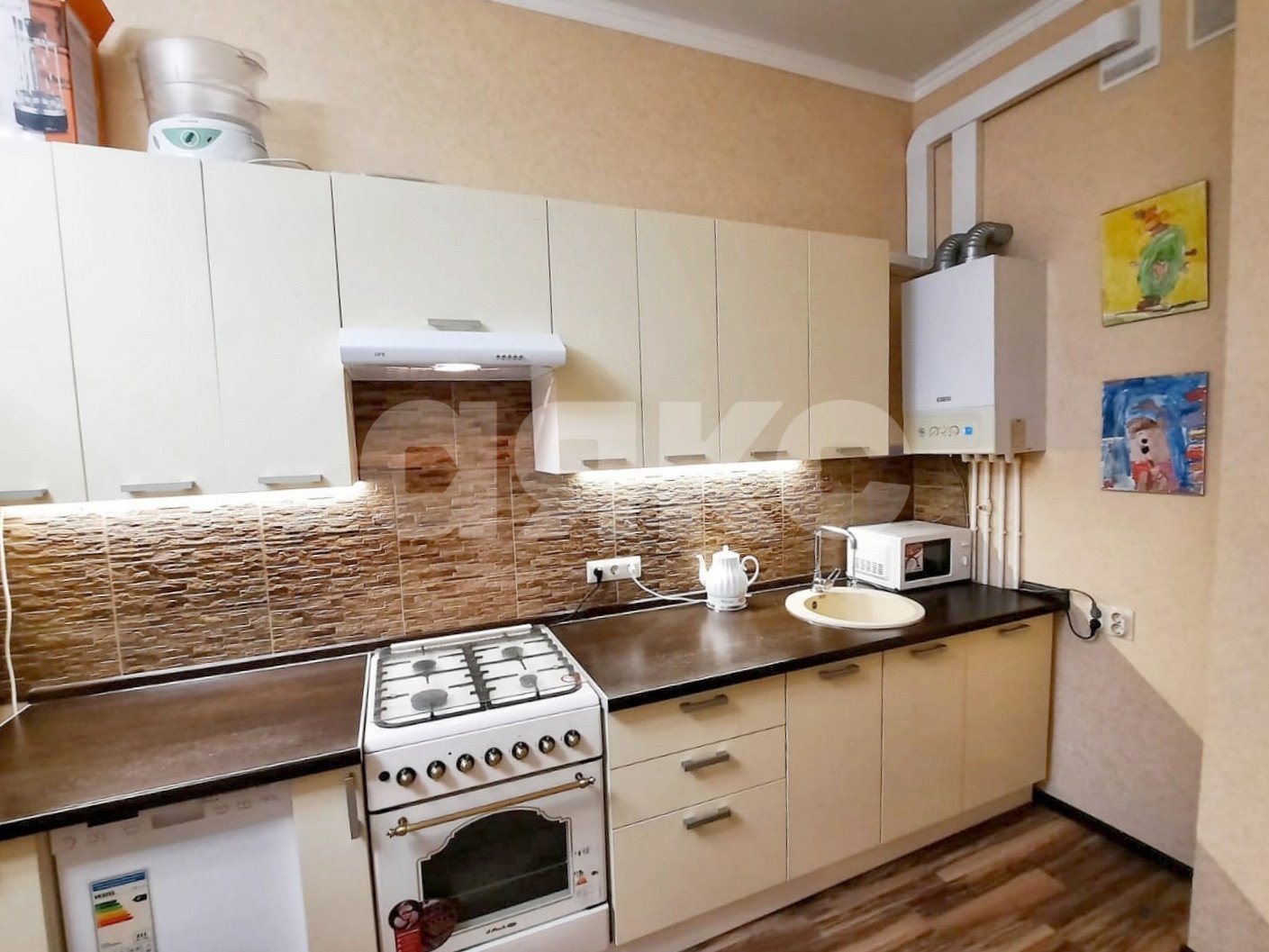 Фото №2: 1-комнатная квартира 55 м² - Геленджик, ул. Суворова, 29