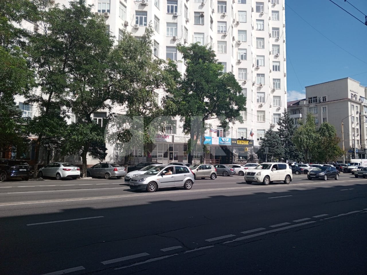 Фото №2: Коммерция 84 м² - Ростов-на-Дону, Октябрьский, пр-кт Будённовский, 80
