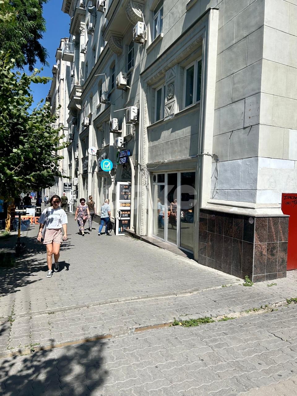 Фото №4: Коммерция 117 м² - Ростов-на-Дону, Ленинский, ул. Большая Садовая, 43