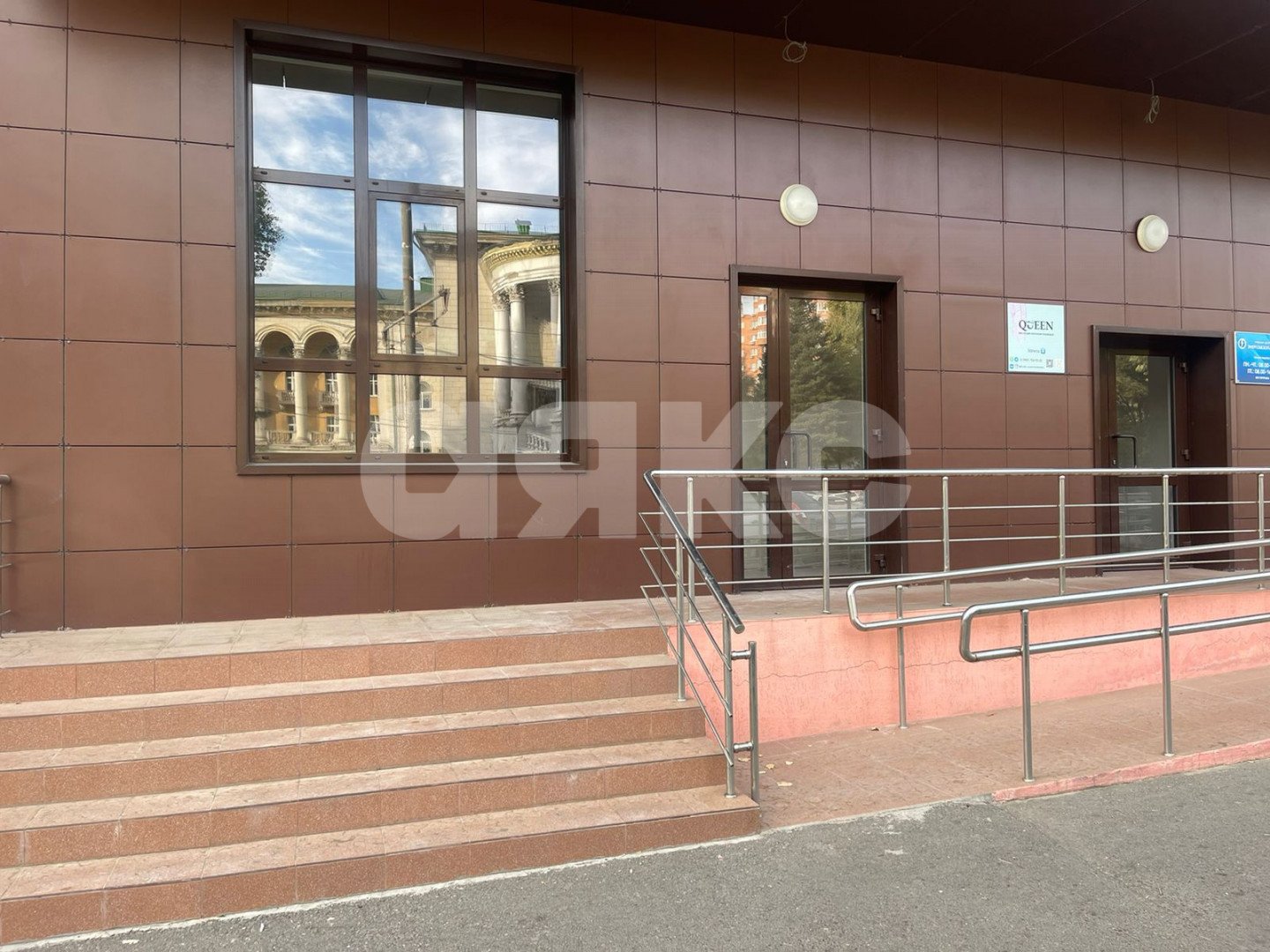 Фото №11: Коммерция 210 м² - Ростов-на-Дону, Первомайский, ул. 1-й Конной Армии, 13В