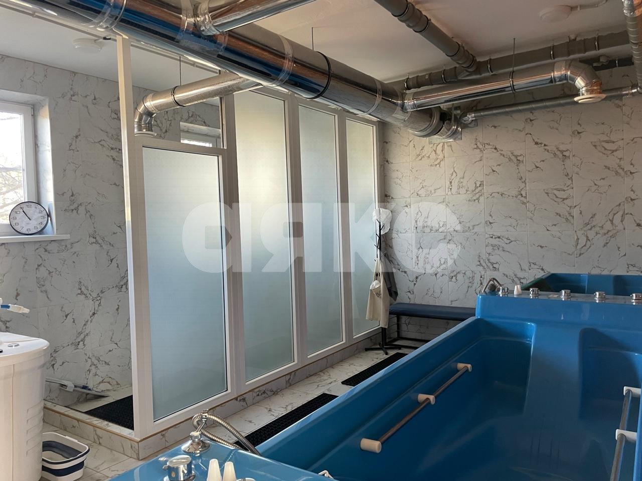 Фото №10: Коммерция 660 м² - Ростов-на-Дону, квартал Нижнегниловской, ул. Коминтерна, 64Б