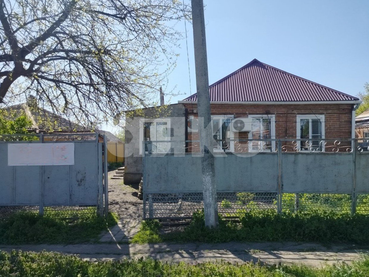 Фото №1: Дом 41 м² + 7.43 сот. - Кореновск, 4-й квартал, ул. Кирова, 4А