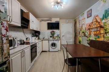 Фото №2: 2-комнатная квартира 64 м² - Краснодар, мкр. Военный городок № 109, ул. Кореновская, 73