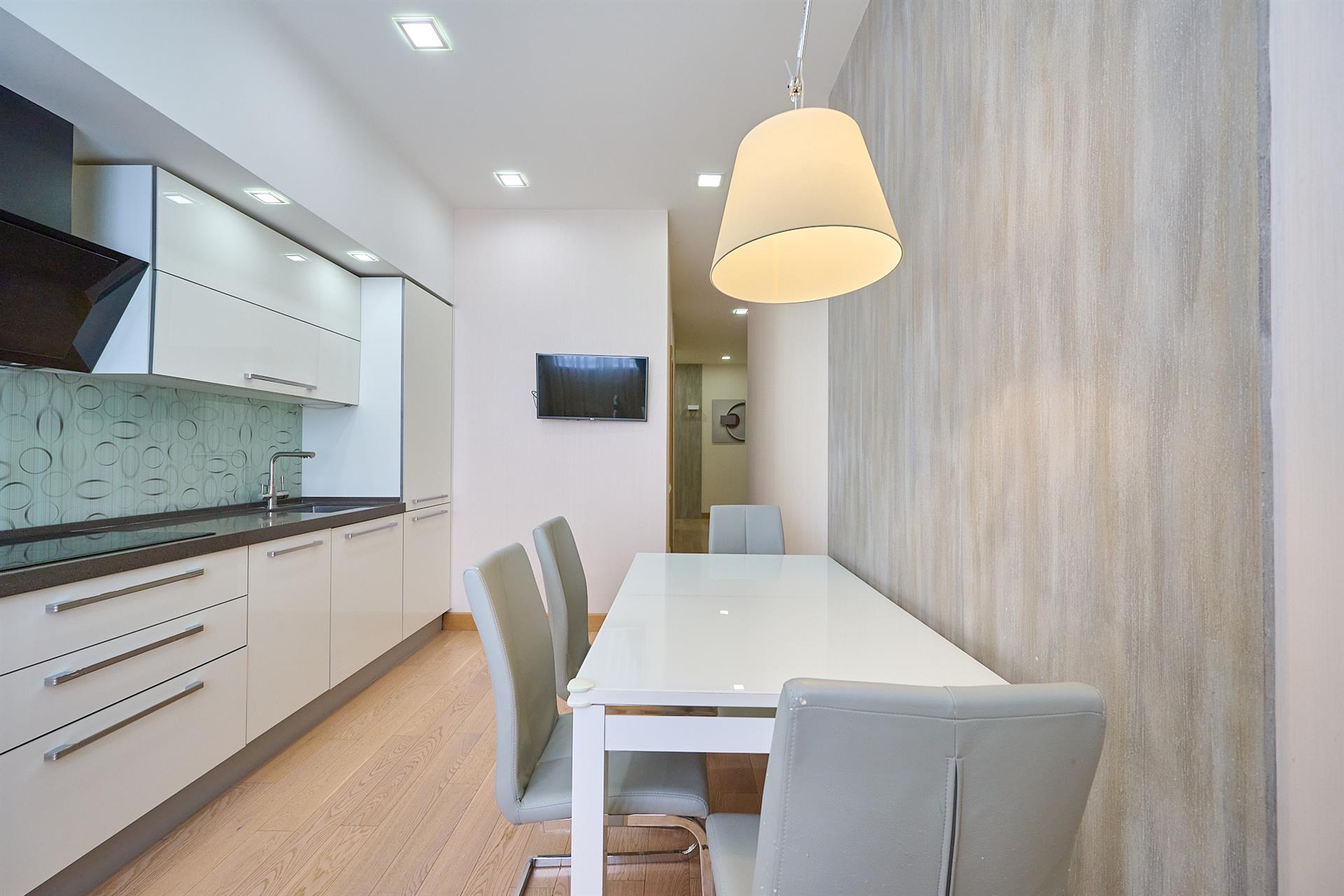 Фото №8: 2-комнатная квартира 90 м² - Краснодар, мкр. Западный внутригородской округ