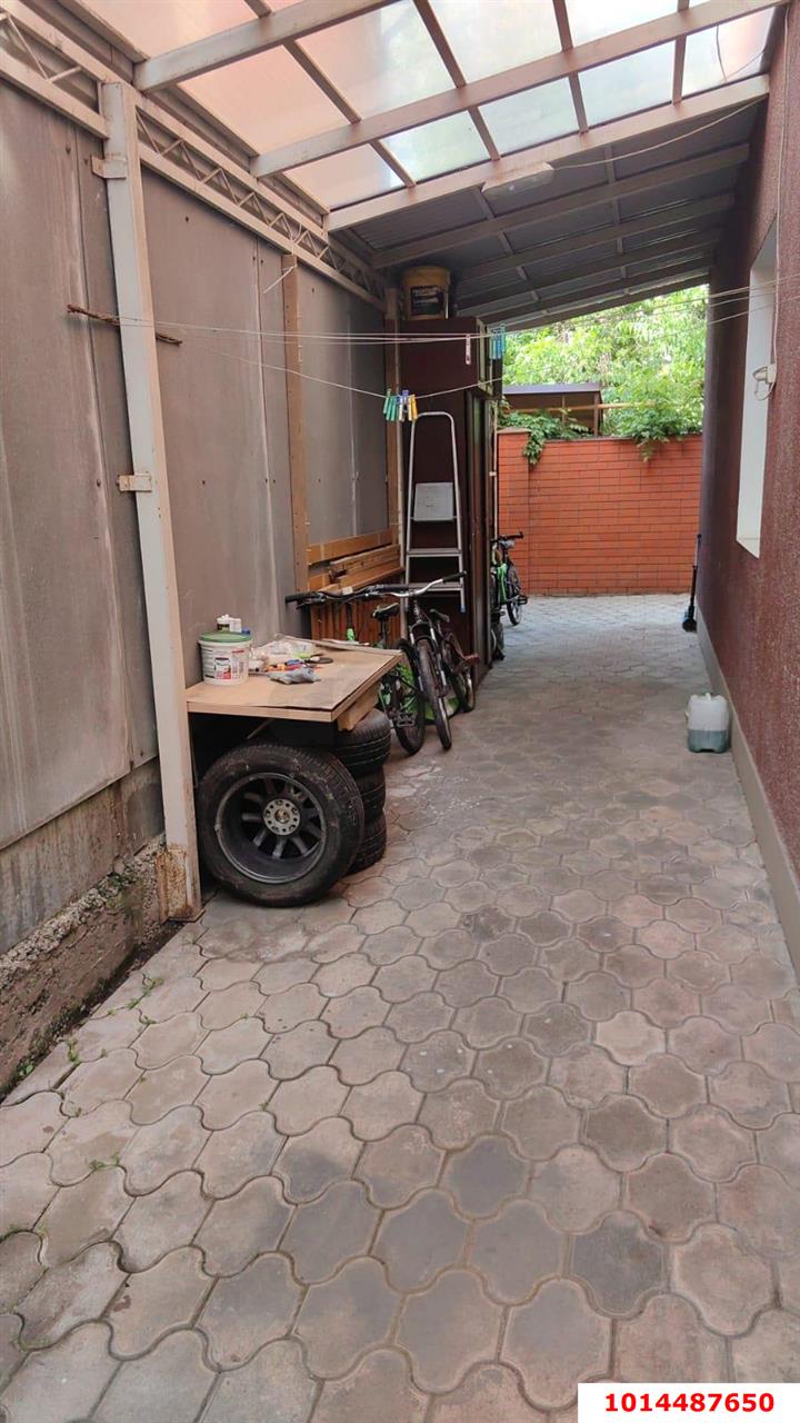 Фото №12: 1-комнатная квартира 36 м² - Краснодар, Сельскохозяйственный Институт, мкр. Западный внутригородской округ, ул. Урицкого, 49