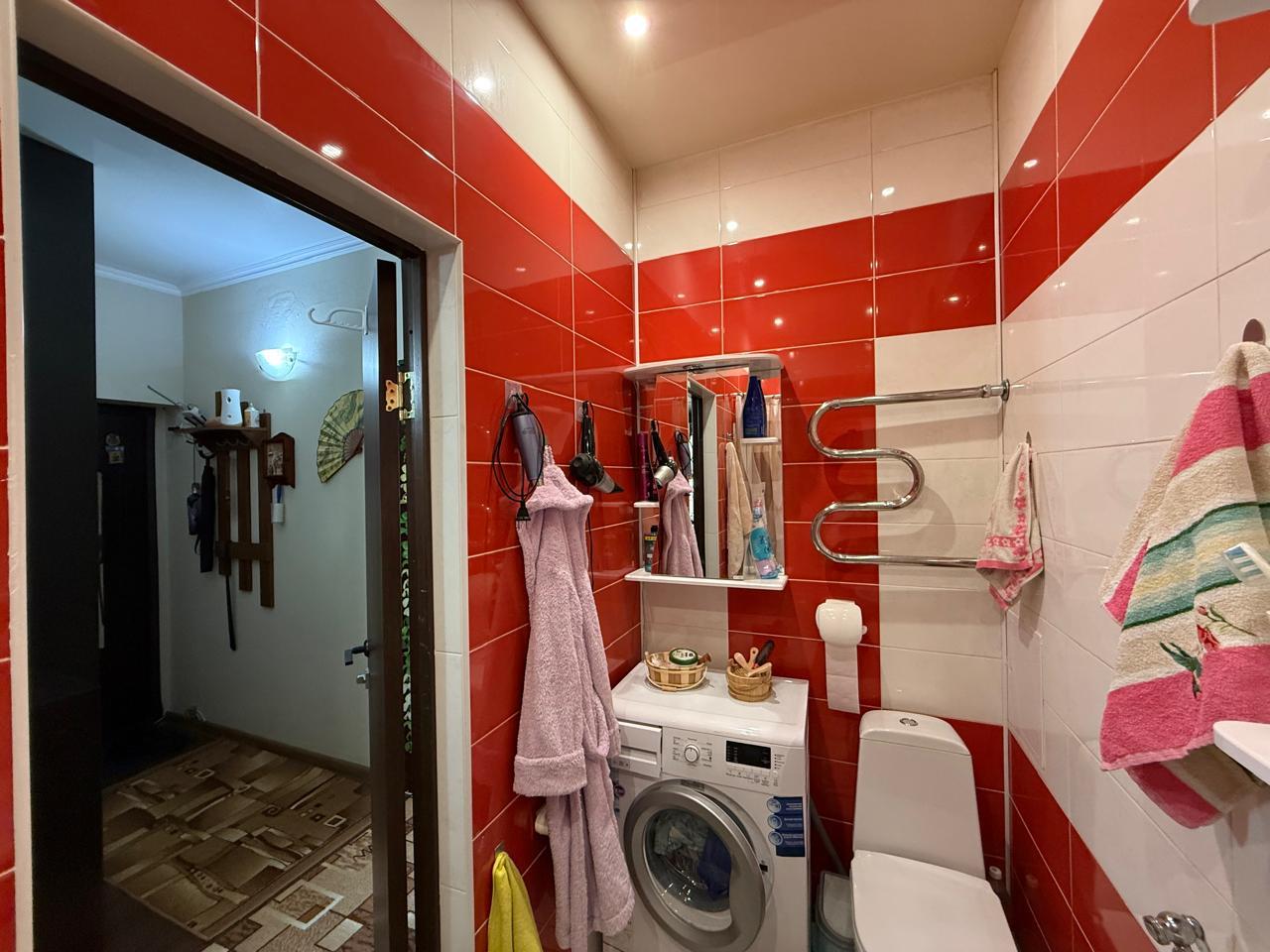 Фото №9: 1-комнатная квартира 38 м² - Краснодар, ЖК Лучезарный, Прикубанский внутригородской округ, Завод Радиоизмерительных Приборов, имени Петра Метальникова, жилой комплекс Лучезарный, мкр. Музыкальный, ул. имени Сергея Есенина, 137