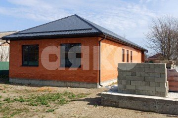 Фото №1: Дом 130 м² - Новокубанск, ул. Крылова, 3