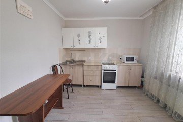Фото №2: 1-комнатная квартира 40 м² - Краснодар, мкр. Юбилейный, ул. Рождественская набережная, 51