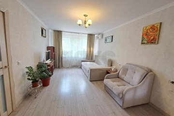 Фото №1: 1-комнатная квартира 40 м² - Краснодар, мкр. Юбилейный, ул. Рождественская набережная, 51