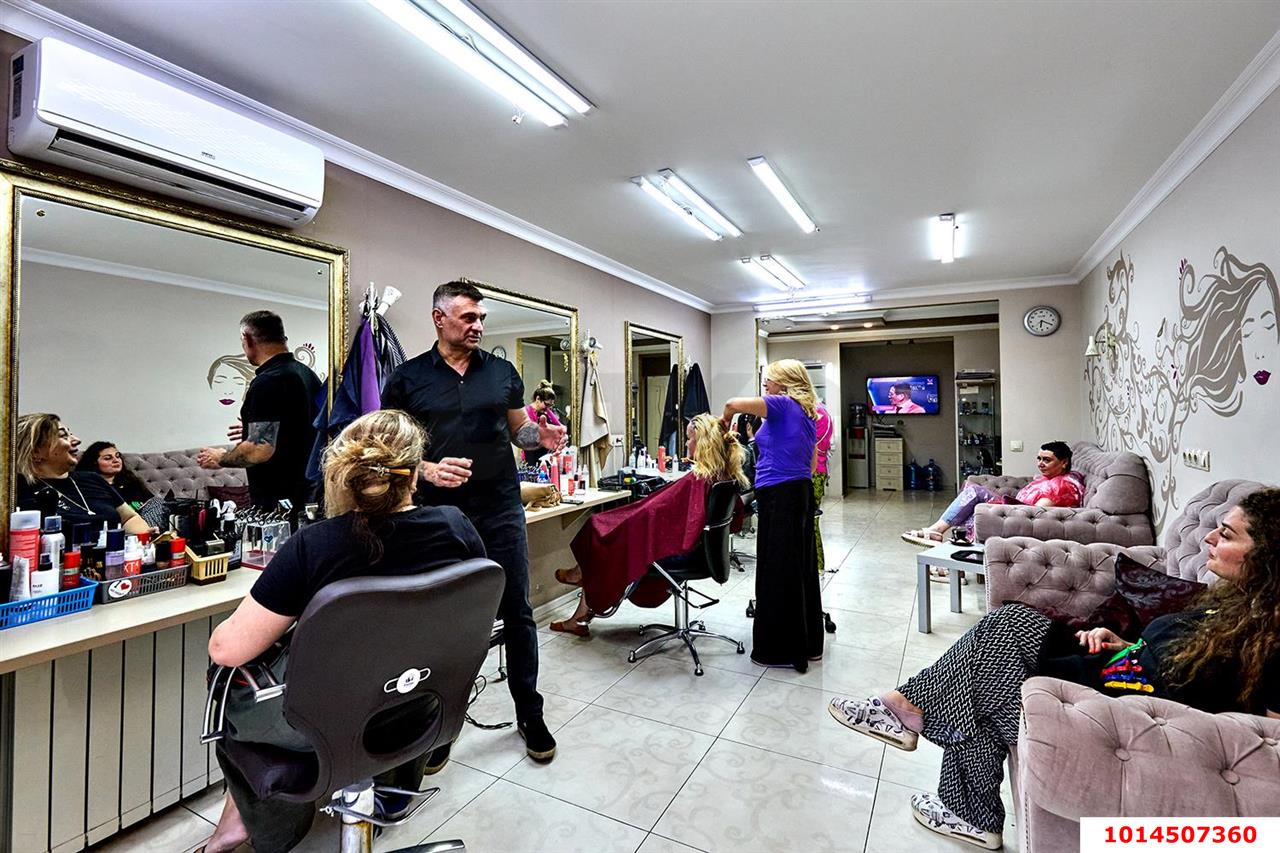 Фото №12: Торговое помещение 128 м² - Краснодар, Юбилейный, б-р Платановый, 15