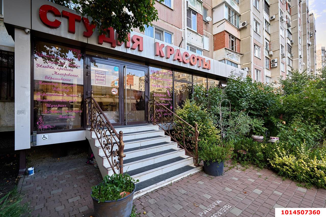 Фото №17: Коммерция 128 м² - Краснодар, Западный внутригородской округ, мкр. Юбилейный, б-р Платановый, 15