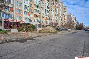 Фото №2: Торговое помещение 128 м² - Краснодар, мкр. Юбилейный, б-р Платановый, 15