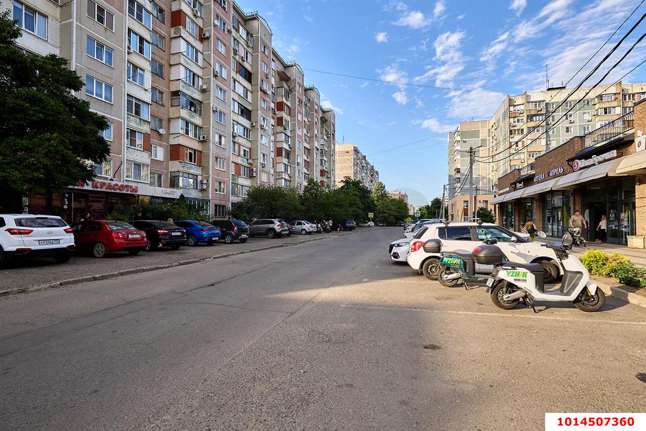 Фото №18: Коммерция 128 м² - Краснодар, Западный внутригородской округ, мкр. Юбилейный, б-р Платановый, 15