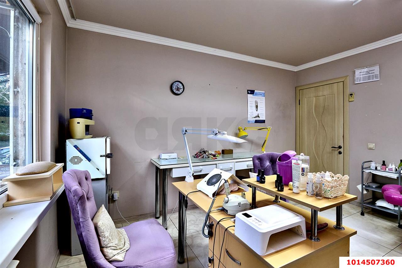 Фото №6: Коммерция 128 м² - Краснодар, Западный внутригородской округ, мкр. Юбилейный, б-р Платановый, 15