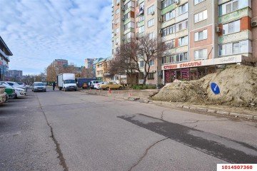 Фото №3: Торговое помещение 128 м² - Краснодар, мкр. Юбилейный, б-р Платановый, 15