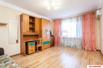 Фото №1: 2-комнатная квартира 46 м² - Краснодар, мкр. Юбилейный, ул. Рождественская набережная, 39
