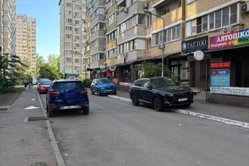 Фото №3: Торговое помещение 45 м² - Краснодар, мкр. жилой комплекс Ставропольский, ул. Селезнёва, 4/13к1