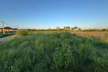 Фото №1: Земельный участок под ИЖС 6 сот. - Старокорсунская, мкр. Карасунский внутригородской округ, ул. Школьная, 2