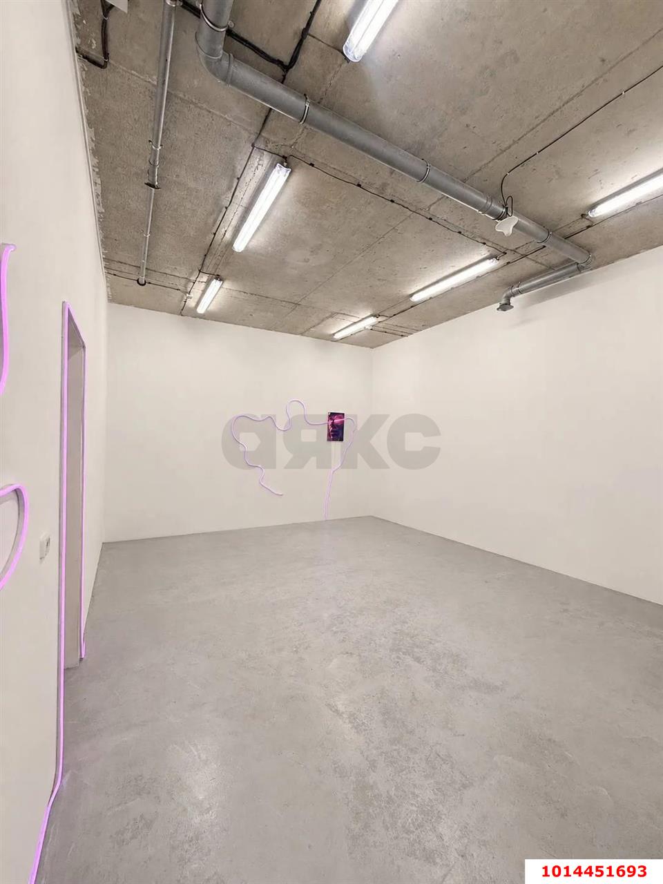 Фото №2: Офисное помещение <span class="whitespace-nowrap">35 м²</span>, <span class="whitespace-nowrap">16 эт.</span> - Краснодар, Прикубанский внутригородской округ, мкр. жилой комплекс Самолёт, ул. Западный Обход, 39/2к5