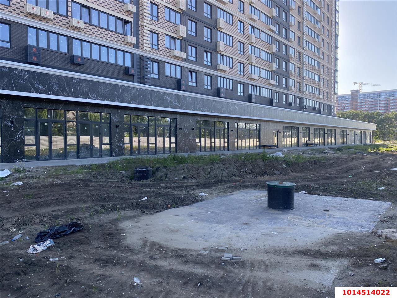 Фото №2: Торговое помещение 83 м² - Краснодар, жилой комплекс Сармат, ул. Константина Гондаря, 98к1