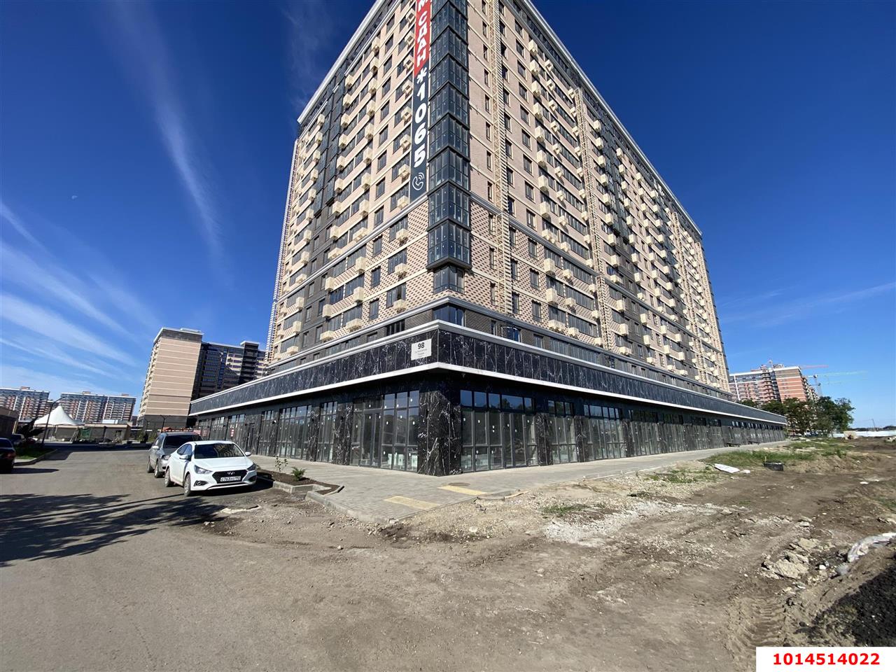 Фото №1: Торговое помещение 83 м² - Краснодар, жилой комплекс Сармат, ул. Константина Гондаря, 98к1