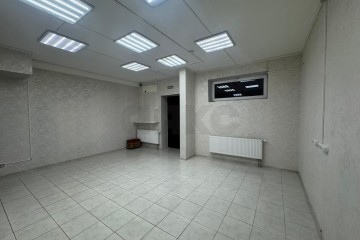 Фото №3: Торговое помещение 36 м² - Краснодар, мкр. жилой комплекс Победа, ул. Евгении Жигуленко, 9