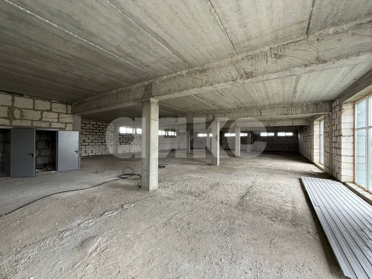 Фото №11: Коммерция 600 м² - Лапотково, 170