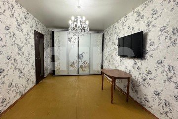 Фото №2: 2-комнатная квартира 49 м² - Симферополь, р. Центральный, ул. 60 лет Октября, 17