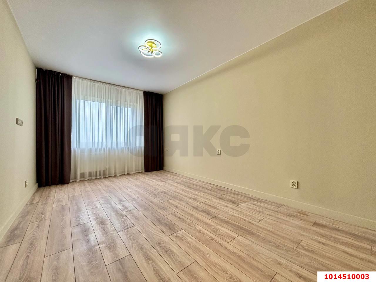 Фото №1: 1-комнатная квартира 42 м² - Краснодар, жилой комплекс Валентина, ул. имени Дзержинского, 64/2