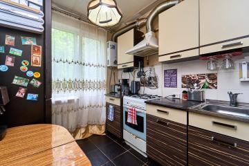 Фото №1: 3-комнатная квартира 63 м² - Краснодар, мкр. Черёмушки, ул. Селезнёва, 196