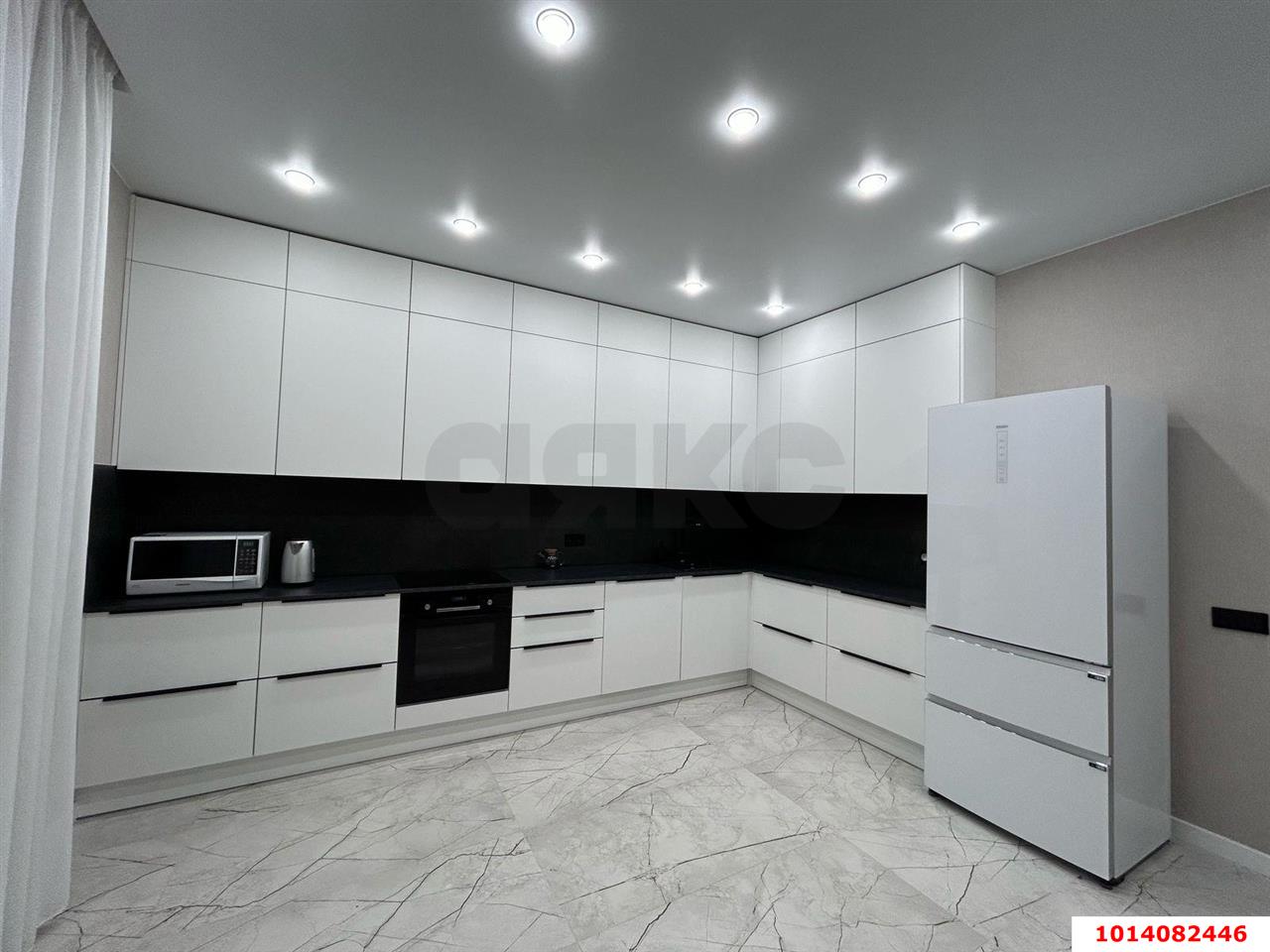 Фото №1: 3-комнатная квартира 96 м² - Краснодар, жилой комплекс На Стахановской, ул. Стахановская, 1/5к3