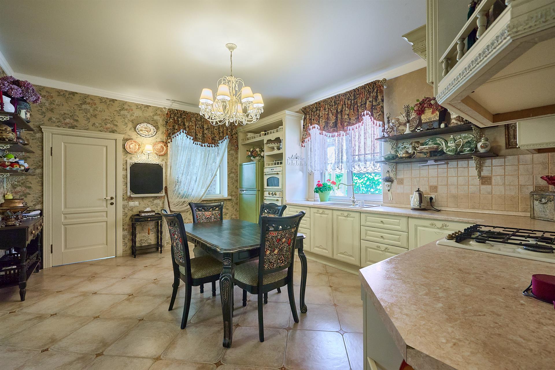 Фото №21: Дом 229 м² + 5.87 сот. - Краснодар, Прикубанский внутригородской округ, Микрохирургии глаза, мкр. СНТ № 1, ул. Персиковая, 512