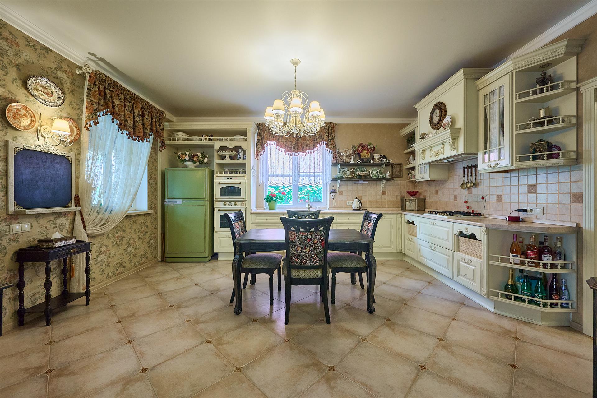 Фото №19: Дом 229 м² + 5.87 сот. - Краснодар, Прикубанский внутригородской округ, Микрохирургии глаза, мкр. СНТ № 1, ул. Персиковая, 512