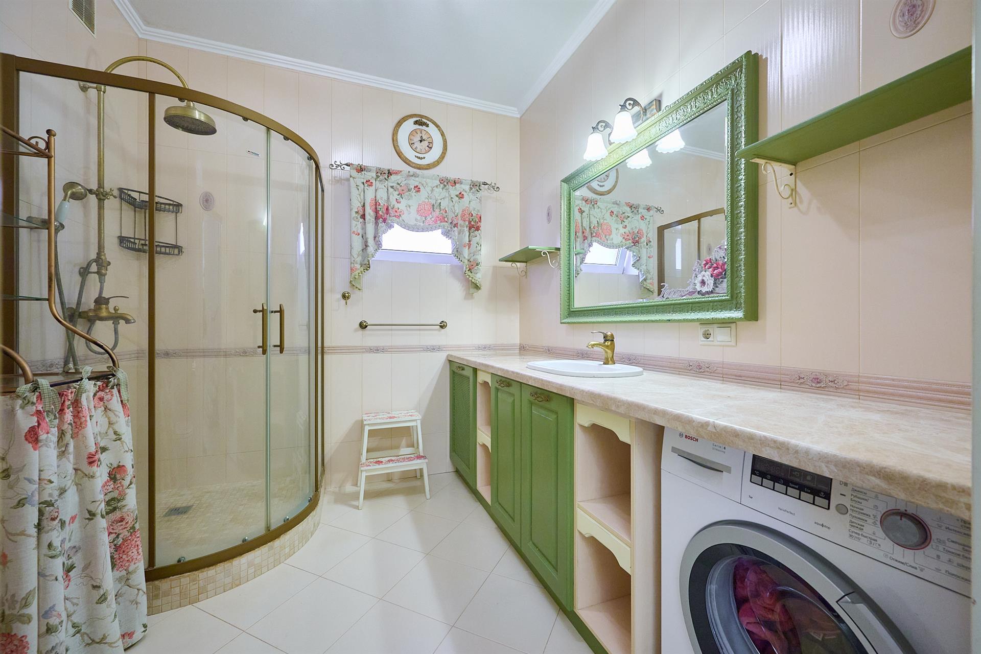 Фото №14: Дом 229 м² + 5.87 сот. - Краснодар, Прикубанский внутригородской округ, Микрохирургии глаза, мкр. СНТ № 1, ул. Персиковая, 512