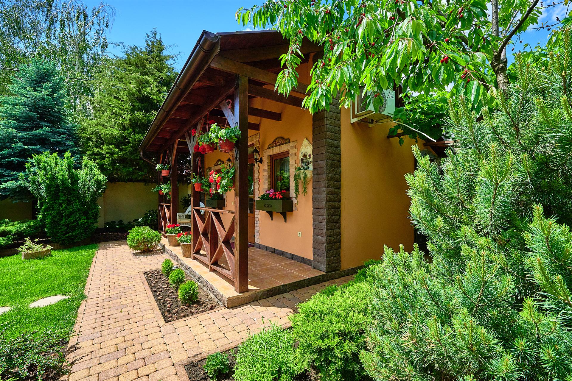 Фото №8: Дом 229 м² + 5.87 сот. - Краснодар, Прикубанский внутригородской округ, Микрохирургии глаза, мкр. СНТ № 1, ул. Персиковая, 512